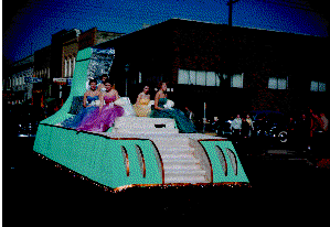 Queen's Float