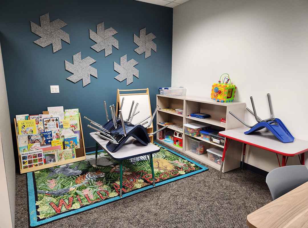 Family Study Room at Park Library, children's reading, and toy corner.