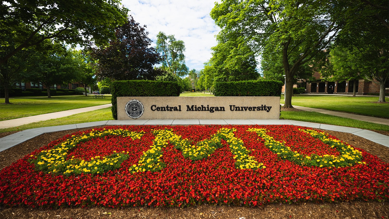 Awards honor faculty excellence in 2025 Awards honor faculty excellence in 2025