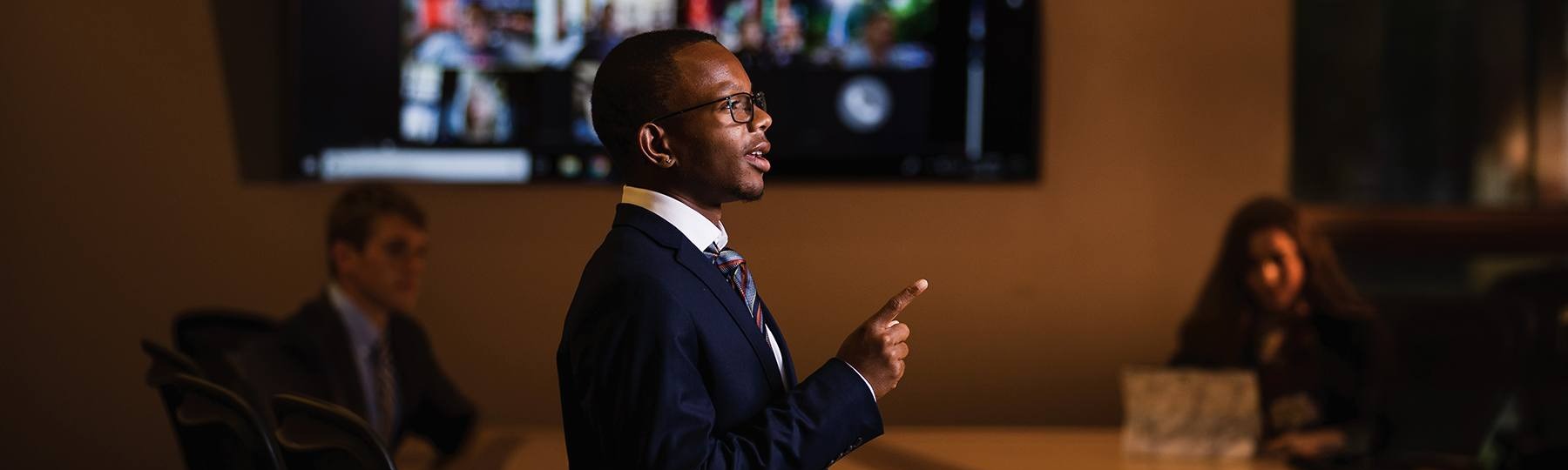 College of Business Administration student presenter