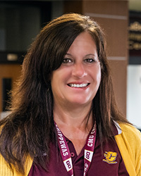 Rachel Trost Headshot