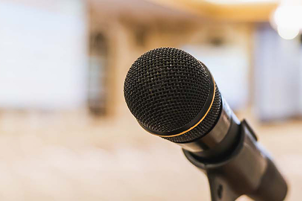 Microphone