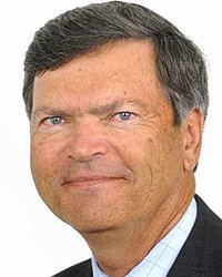 Headshot of Tom Marquardt on a white backdrop.