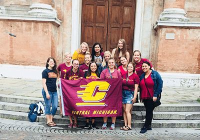 students in Reggio Emilia study abroad trip