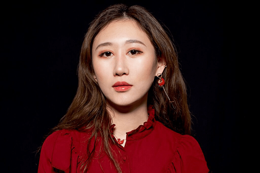 headshot of fashion alum Jiayu Li