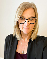 Image of academic advisor Julie Davidson