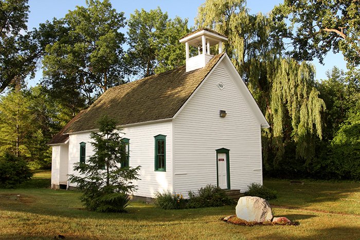 One-room schoolhouse 001 700x467 One-room schoolhouse on the campus of Central Michigan University