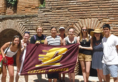 World Languages students study abroad in Segovia, Spain