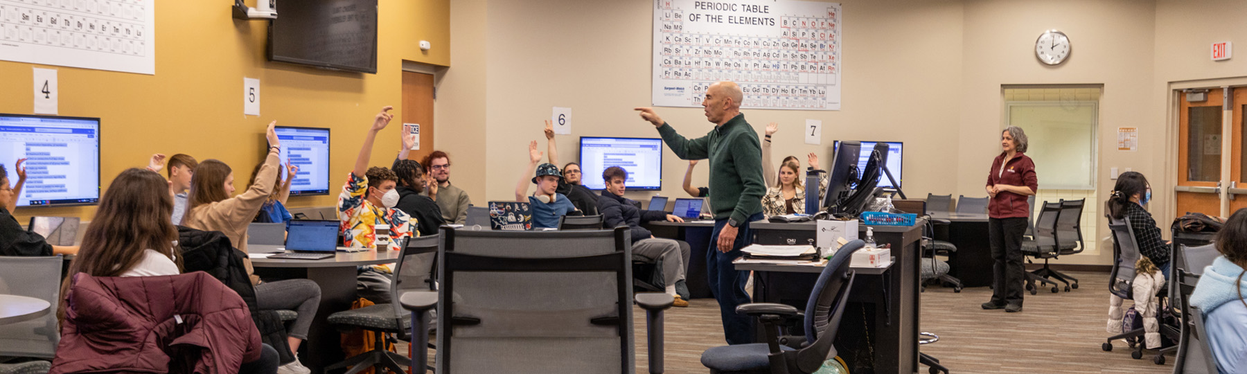 CMU faculty member leading a discussion in an active learning classroom.