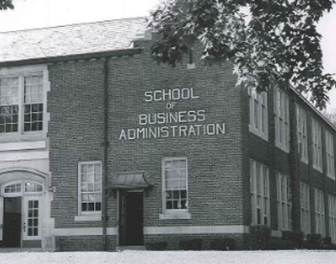 A picture showing the front of Smith Hall School of Business Administration