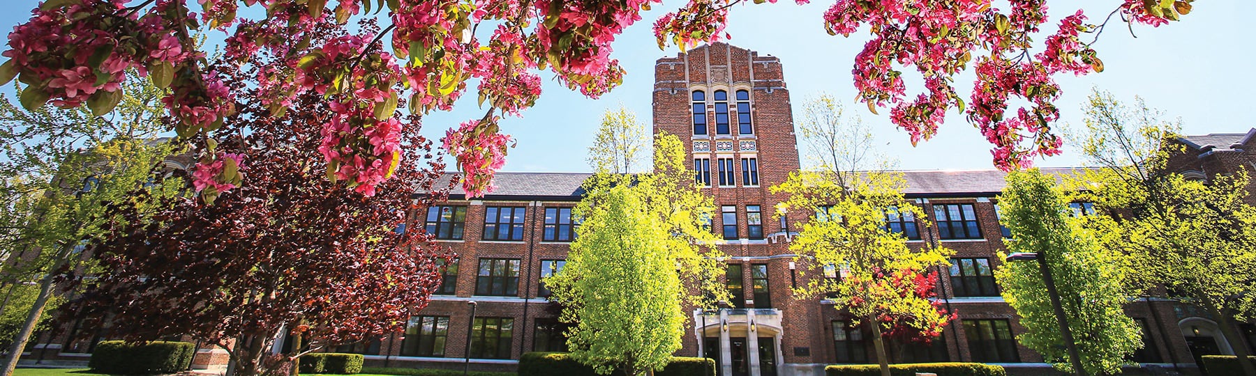 The front of Warriner Hall