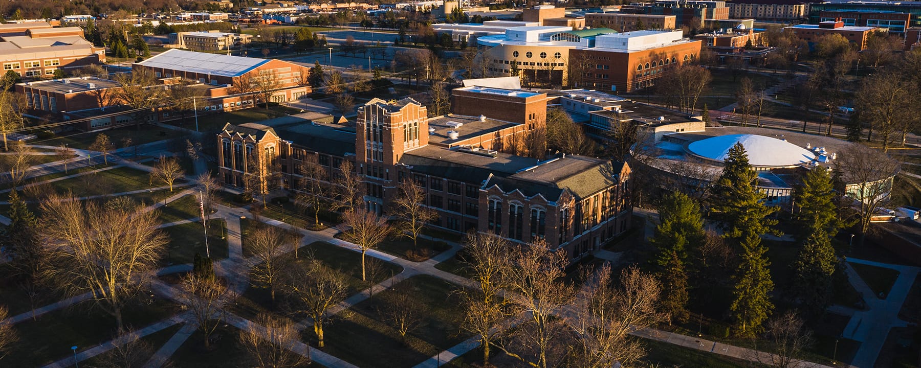 An aerial shot of Warriner Hall.