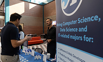 24-09-13 STEM Career Fair EM-7