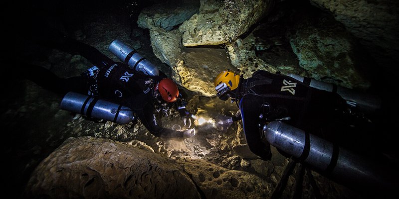 Zachary Klukkert cave diving