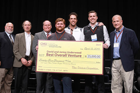 Betsperts winning Best Overall Venture Award