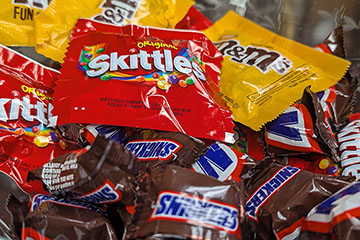 A collection of Halloween-sized candy packets.