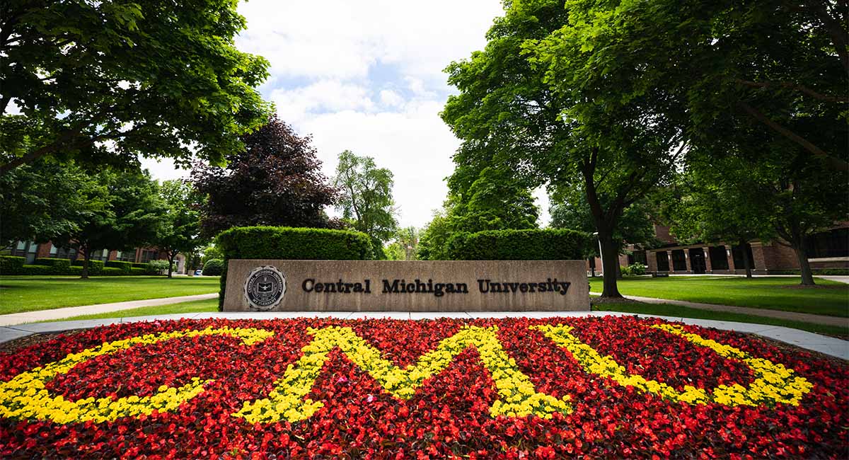 CMU recognized for transfer student success
