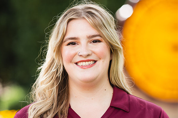 Sarah Haggerty Outdoor Headshot