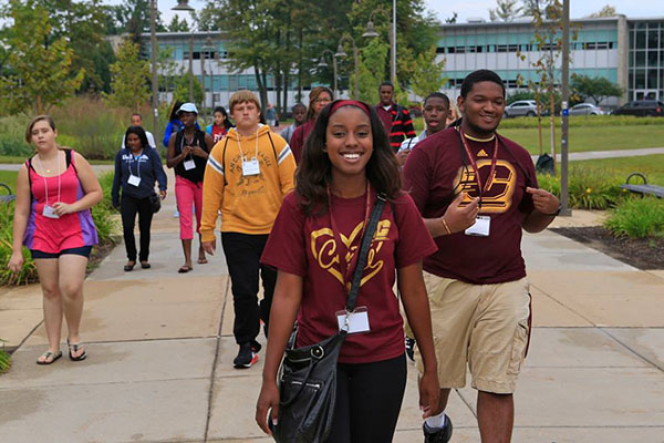 Prospective students tour campus