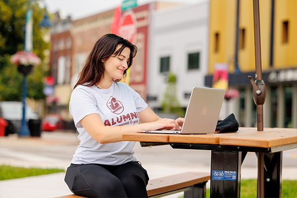 Student studying in downtown Mt. Pleasant